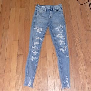 american eagle ripped jeans